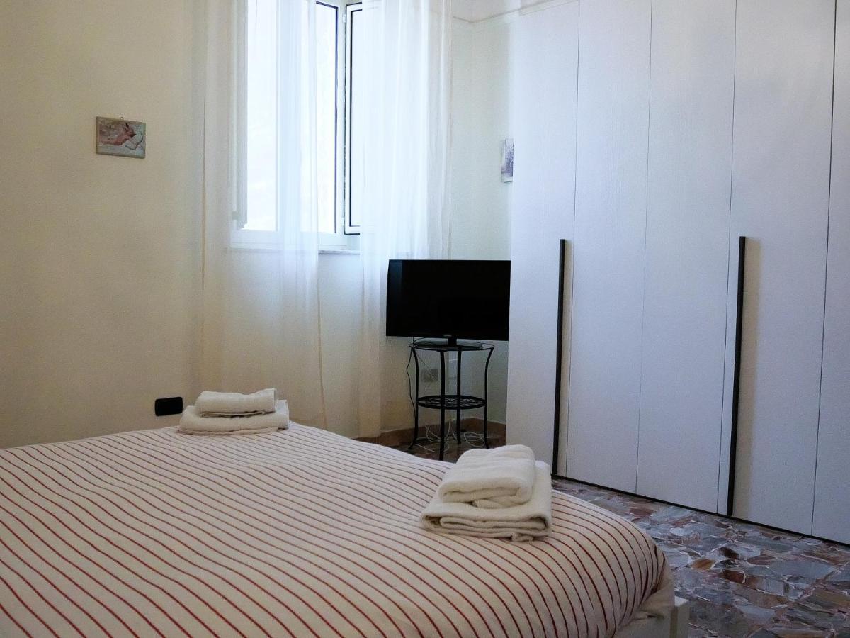 La Casetta Di Nonna Pina - Appartamento Con Cucina In Pieno Centro Torre Annunziata Exterior foto